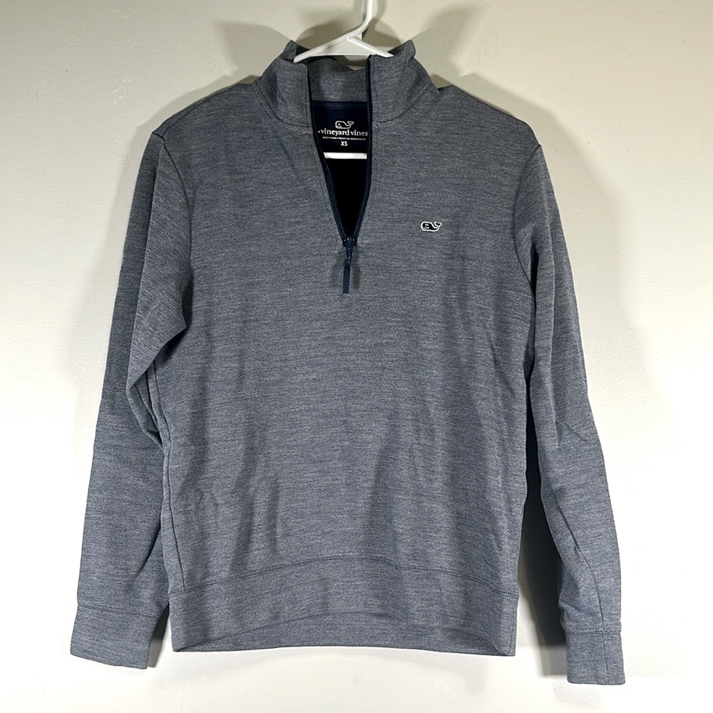 Vineyard vines blue quarter zip pull over XS